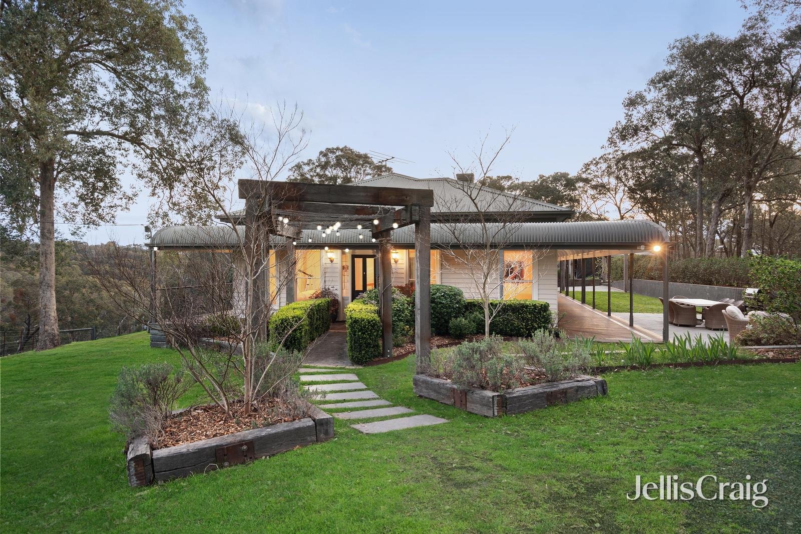 110 One Tree Hill Road, Smiths Gully image 2