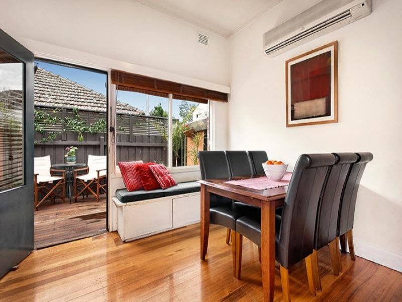 1/10 Parkside Avenue, Box Hill image 5