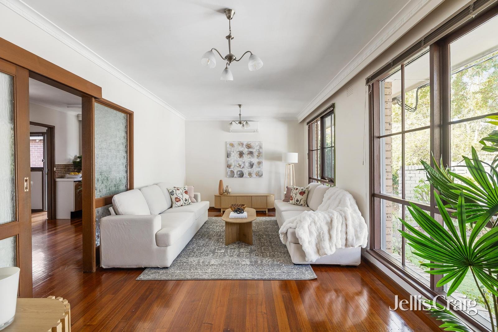 1/10 Seymour Grove, Camberwell image 1