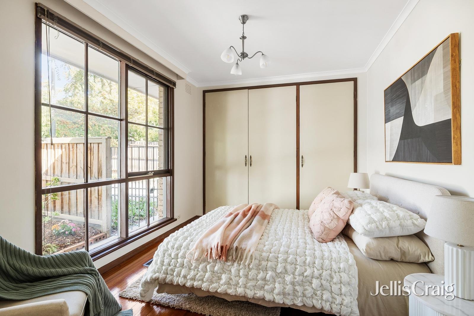 1/10 Seymour Grove, Camberwell image 4