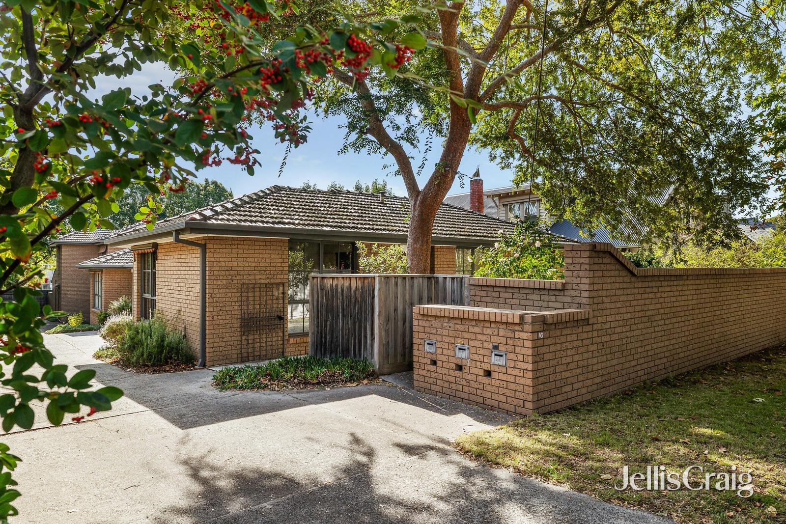 1/10 Seymour Grove, Camberwell image 8