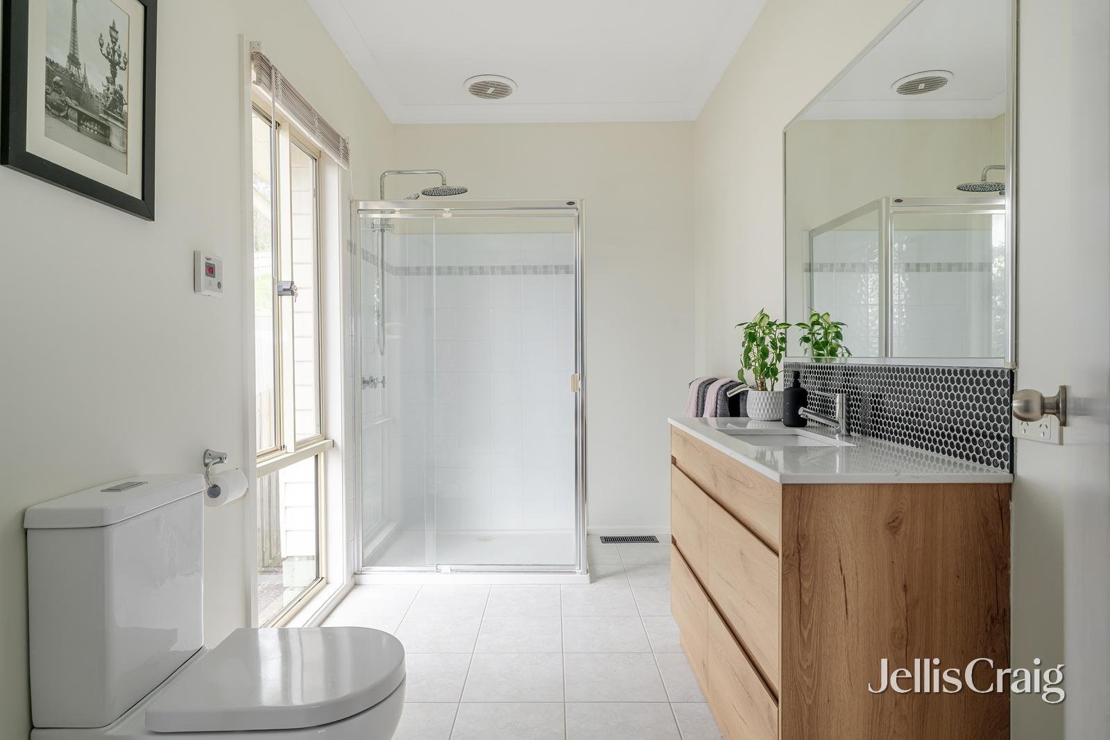 1/10 Sheffield Street, Eltham image 13