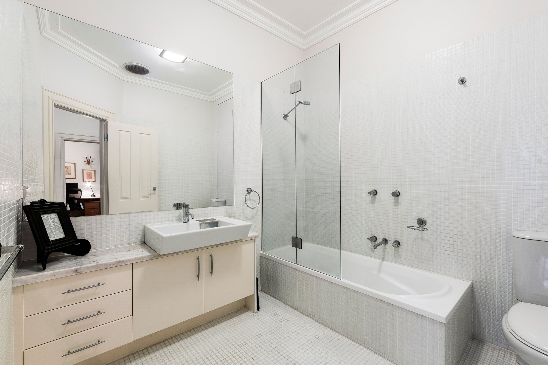 Property Gallery Thumbnail 6