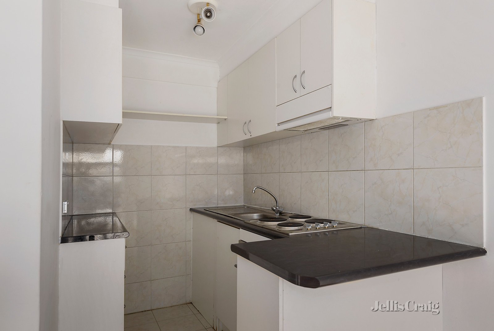 1/10 Walsh Street, Ormond image 3