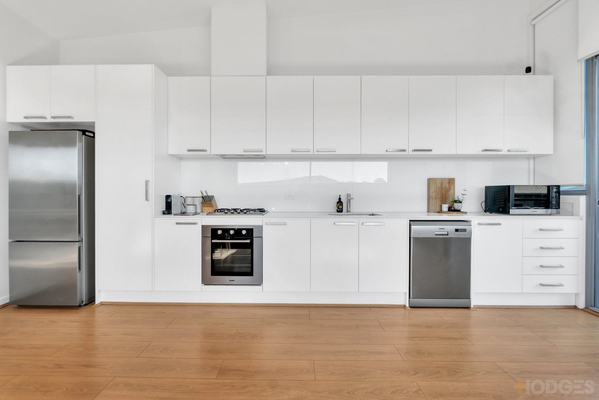 1 / 10 Warrigal Road Parkdale
