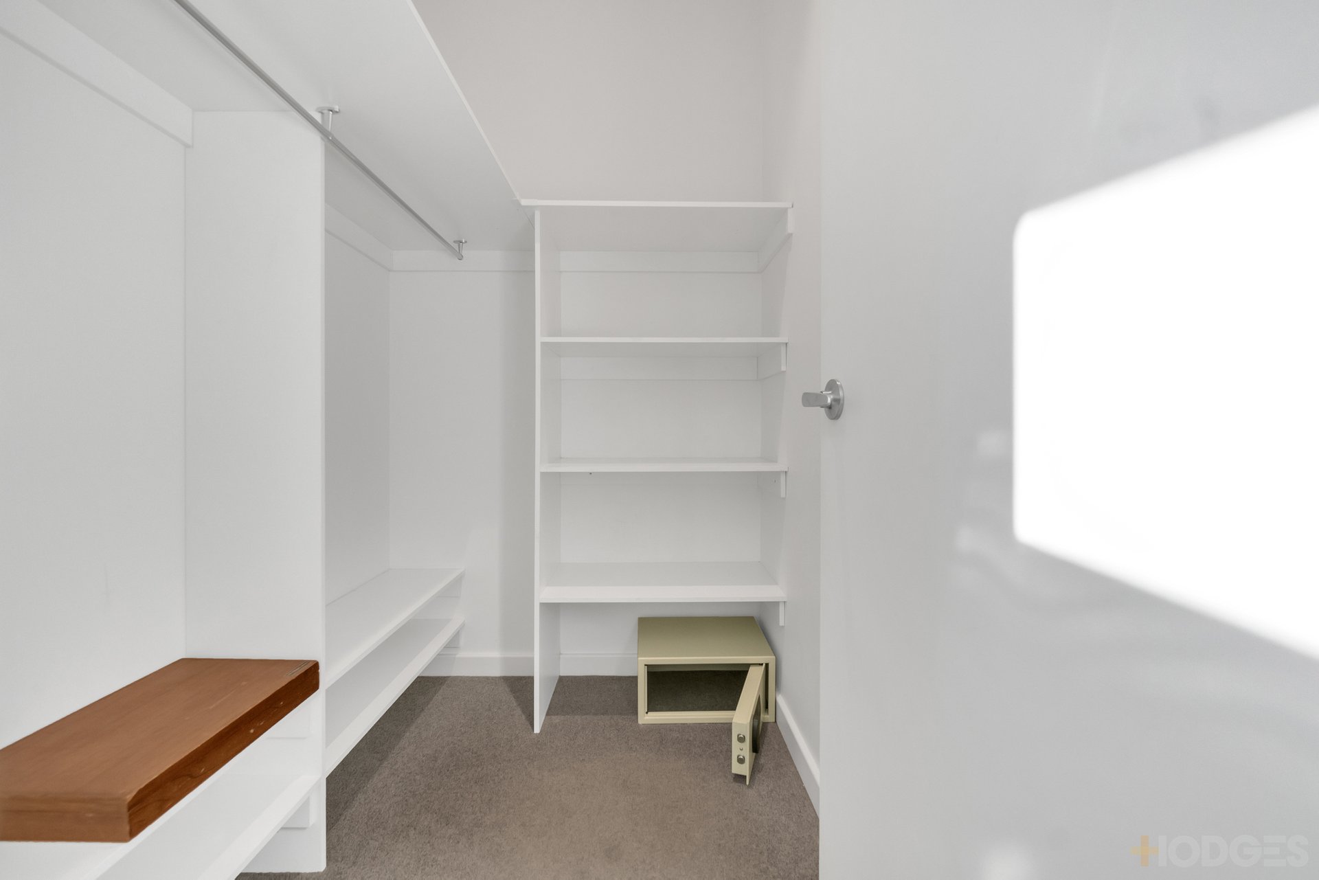 1 / 10 Warrigal Road Parkdale