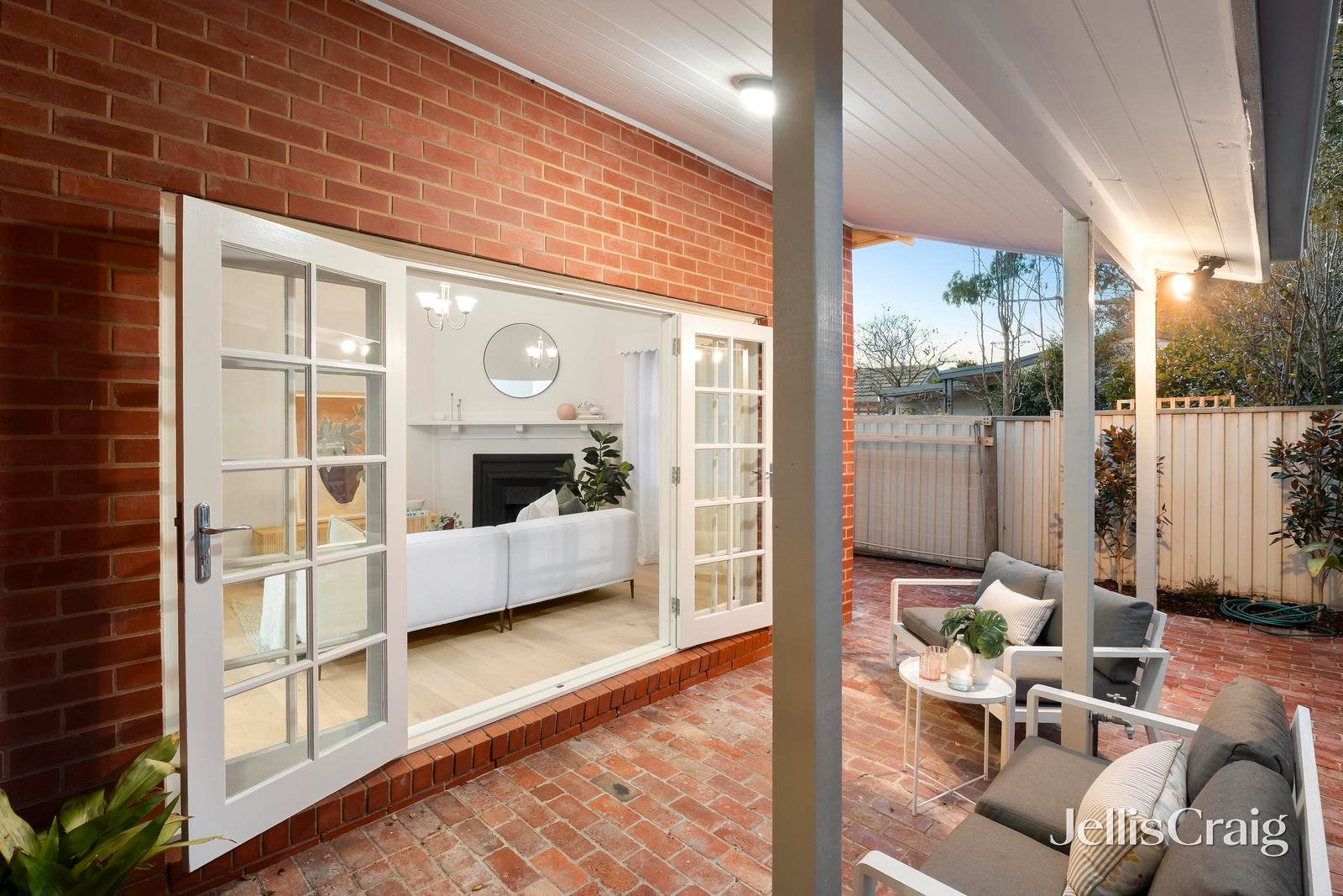 1/10 Waxman Parade, Brunswick West image 9