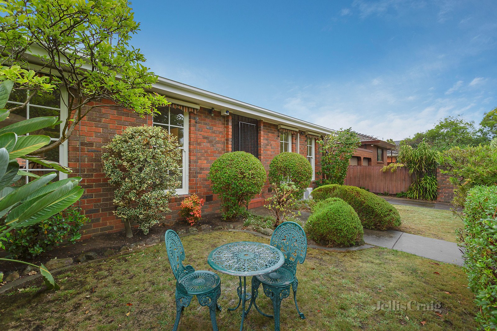 1/10 Westminster Street, Balwyn image 1