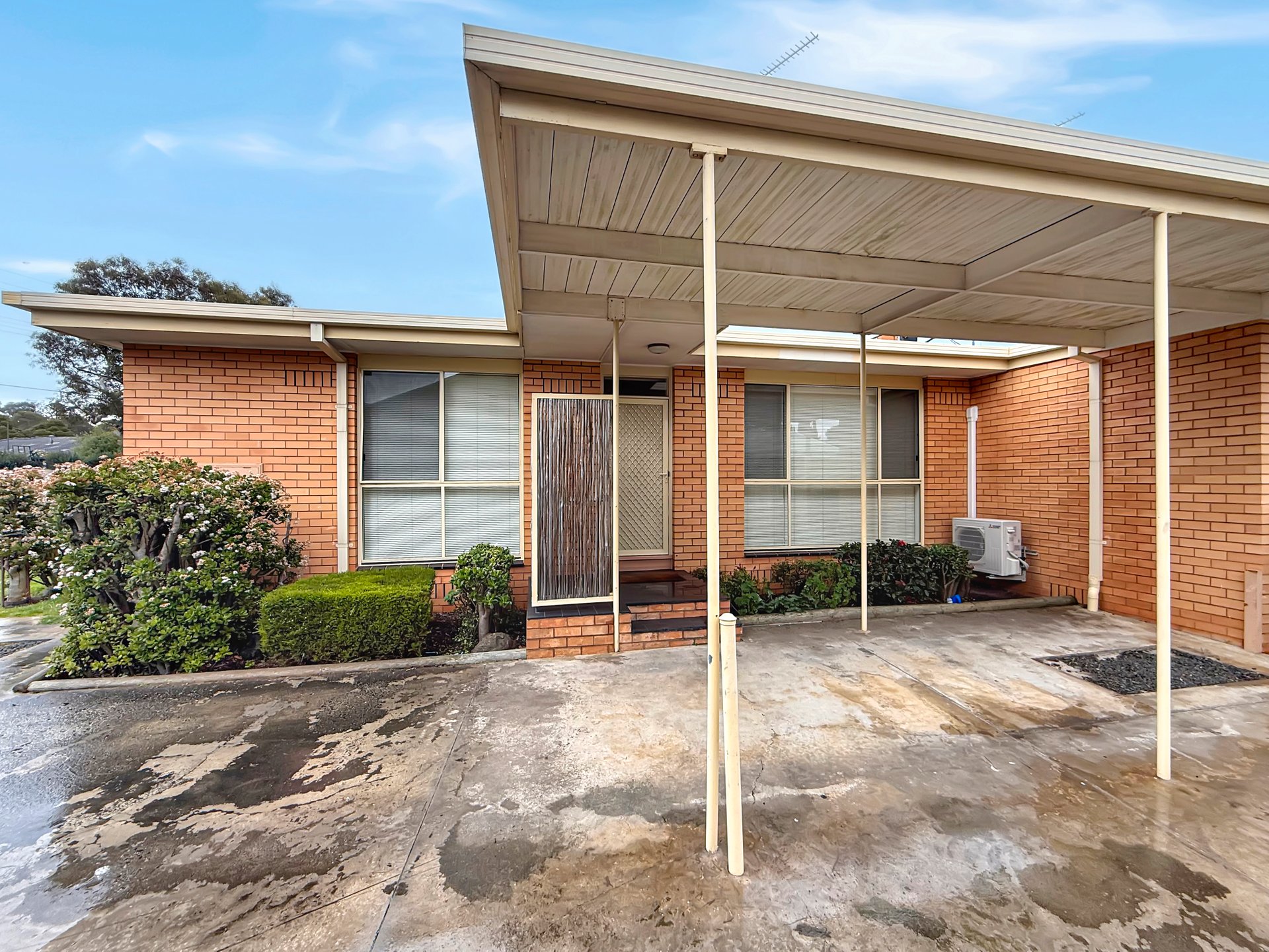 1/100 Barrabool Road, Highton image 1