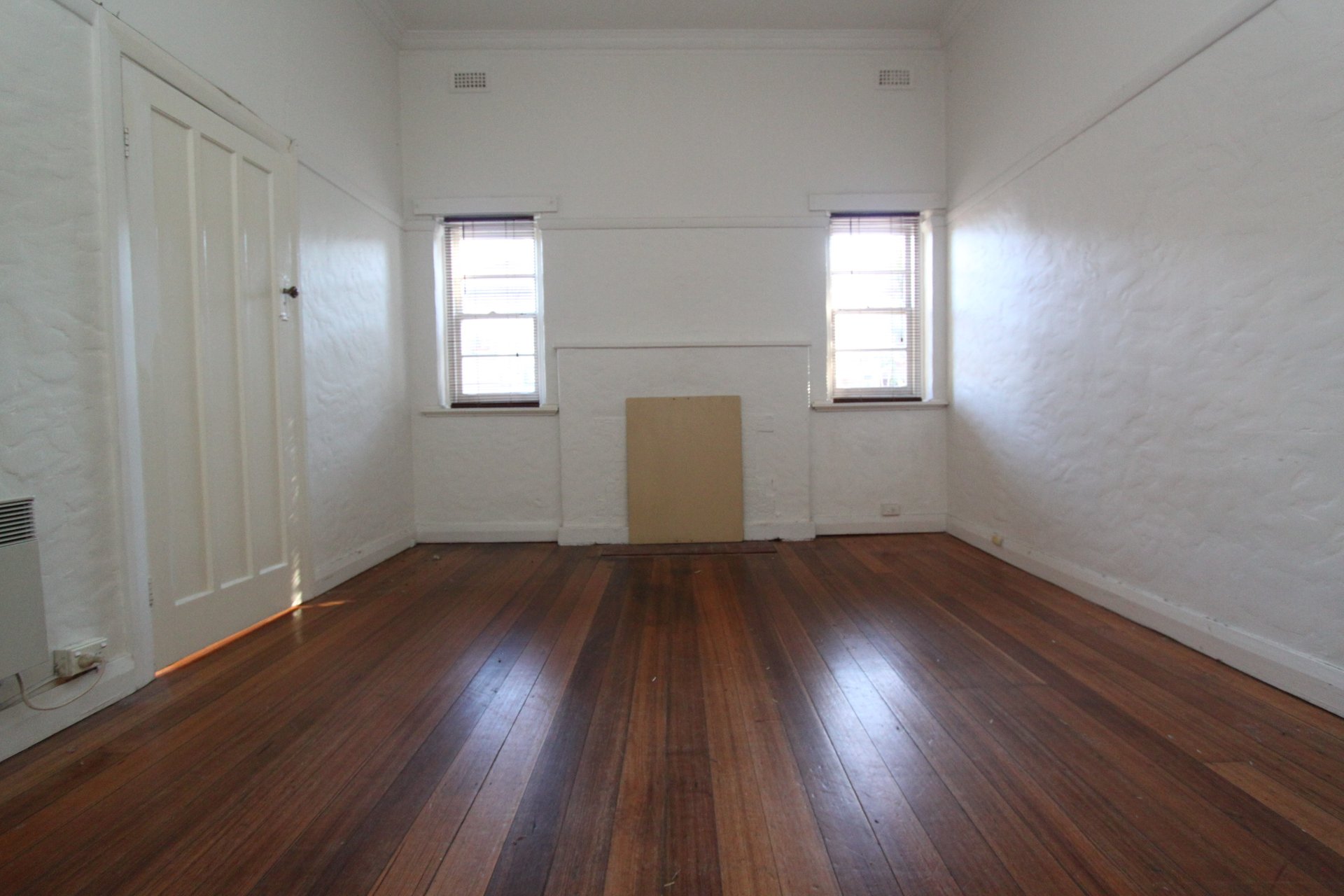 Property Gallery Thumbnail 2