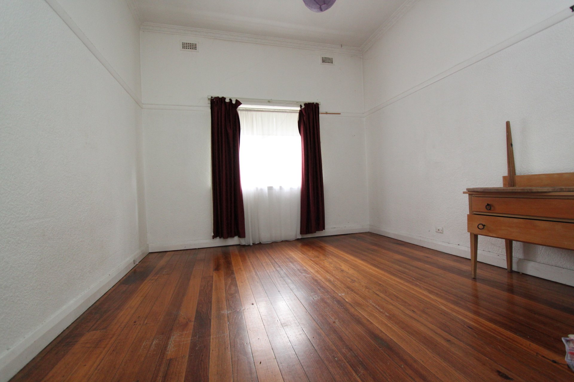 Property Gallery Thumbnail 7