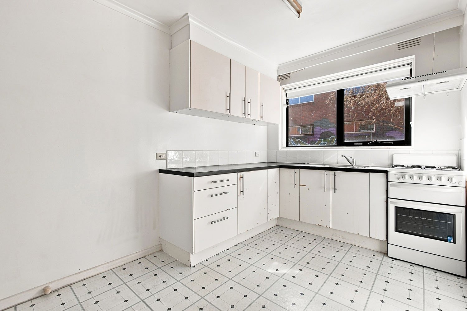 1/100 Murrumbeena Road, Murrumbeena image 2
