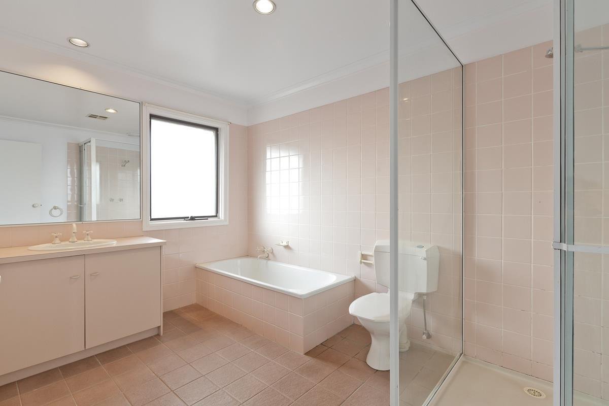 1/100 Stokes Street, Port Melbourne image 5
