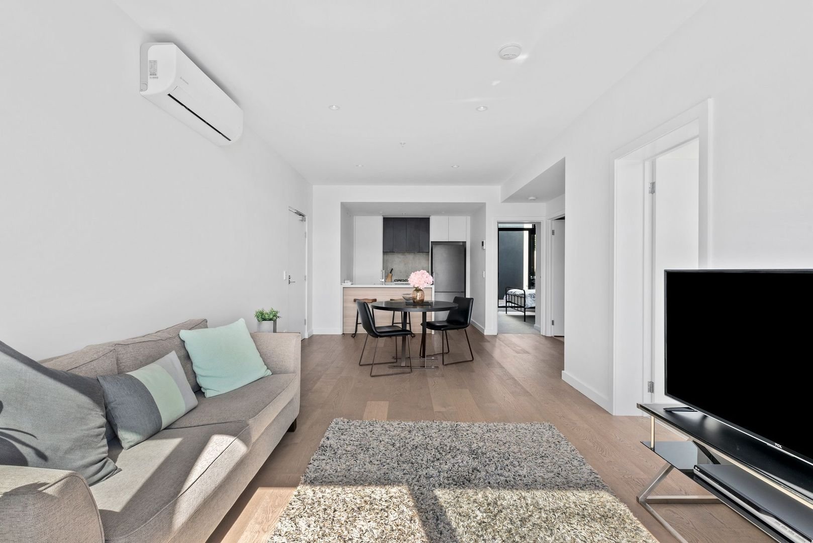 Property Gallery Thumbnail 5