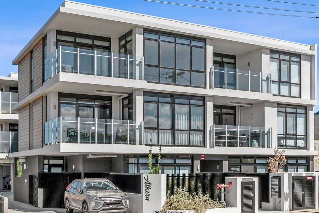 Property Gallery Thumbnail 2