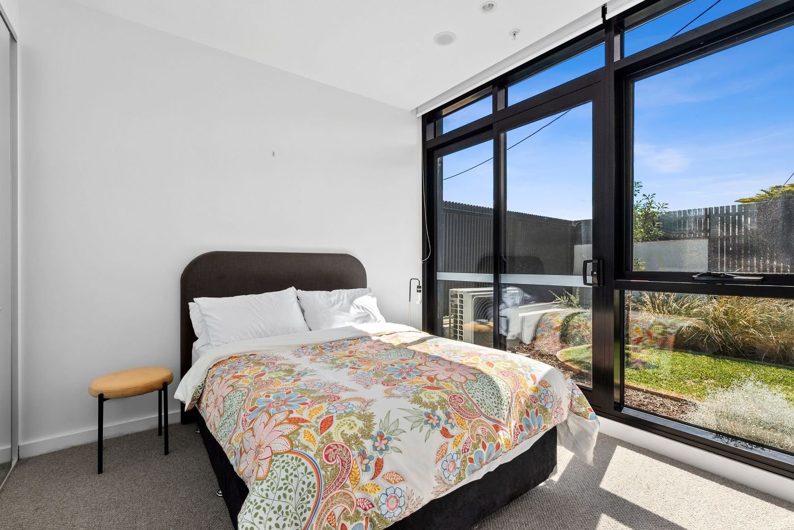 Property Gallery Thumbnail 8