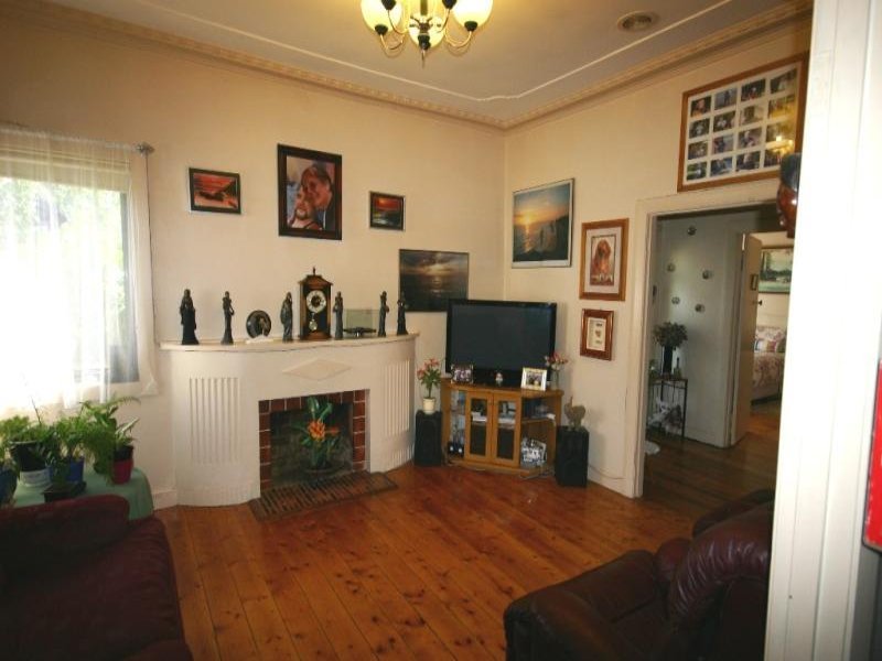 1/101 Albert Street, Sebastopol image 4