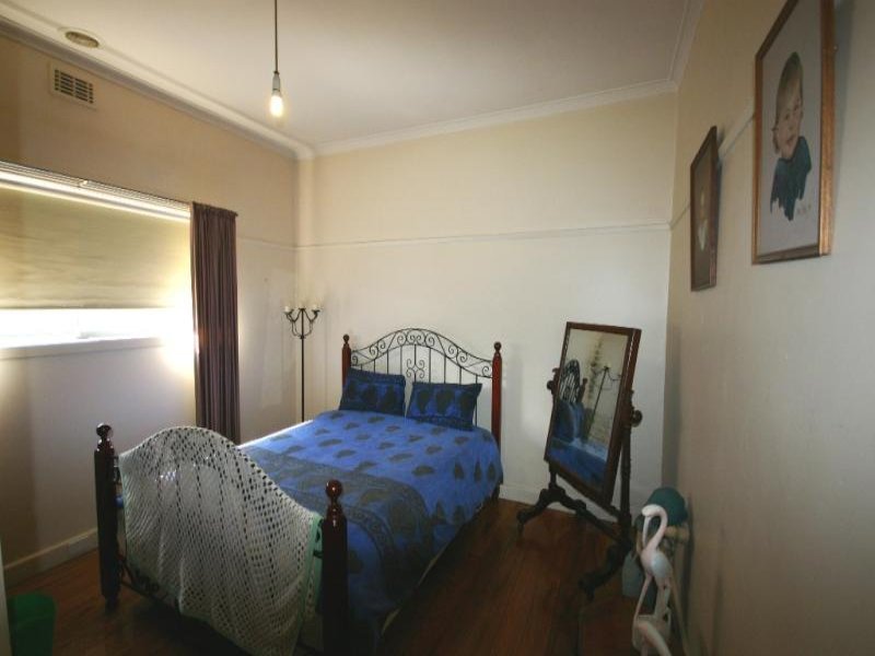 1/101 Albert Street, Sebastopol image 5