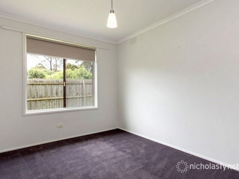 Property Gallery Thumbnail 3