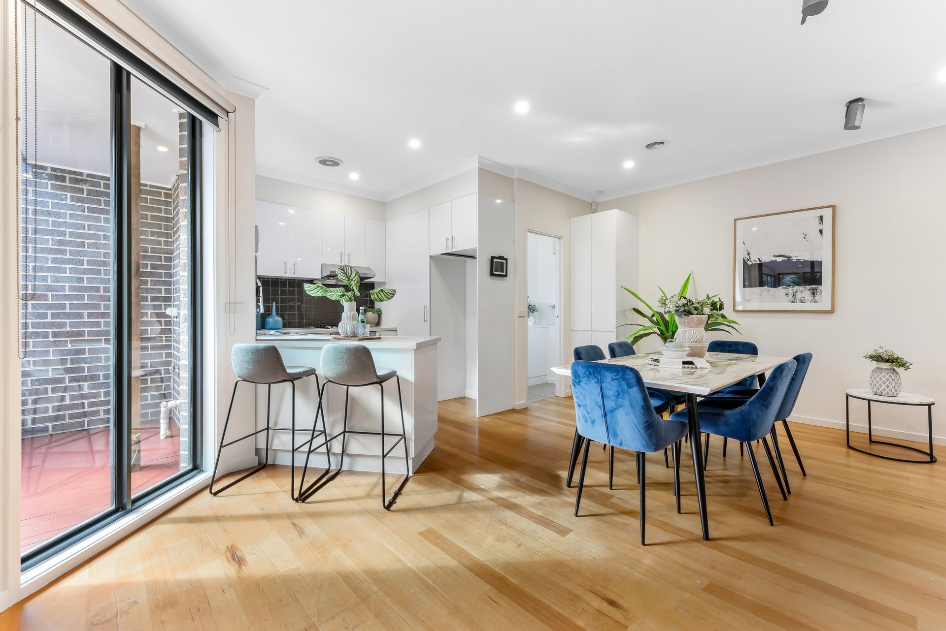 1/101 Parkmore Road, Bentleigh East image 5