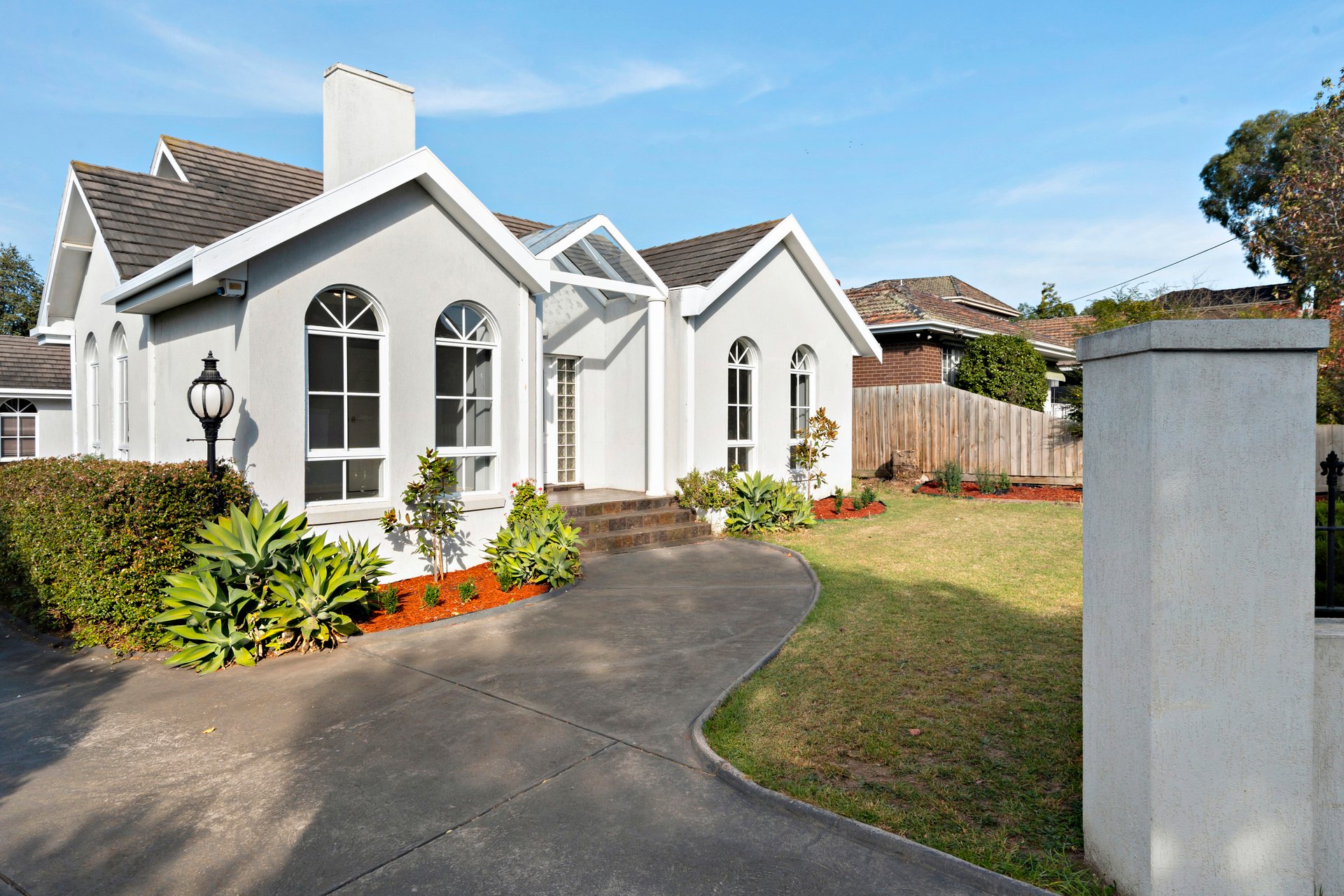 1/101 Strabane Avenue, Balwyn image 1