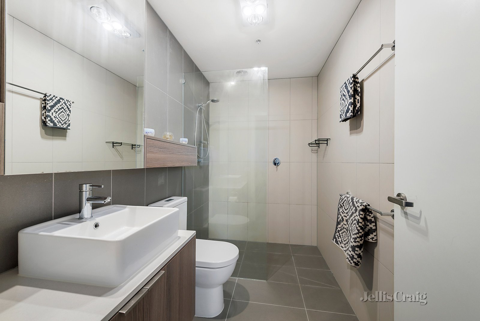 110/11 Stawell Street, North Melbourne image 6