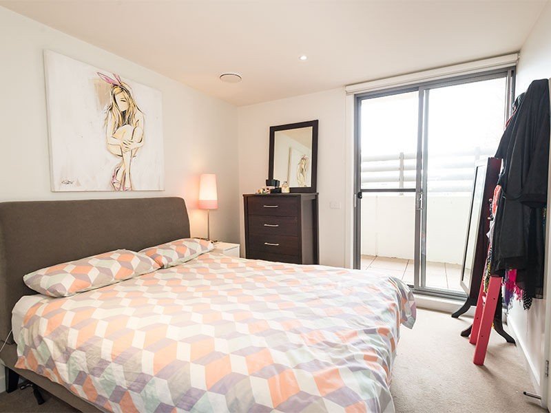 Property Gallery Thumbnail 3
