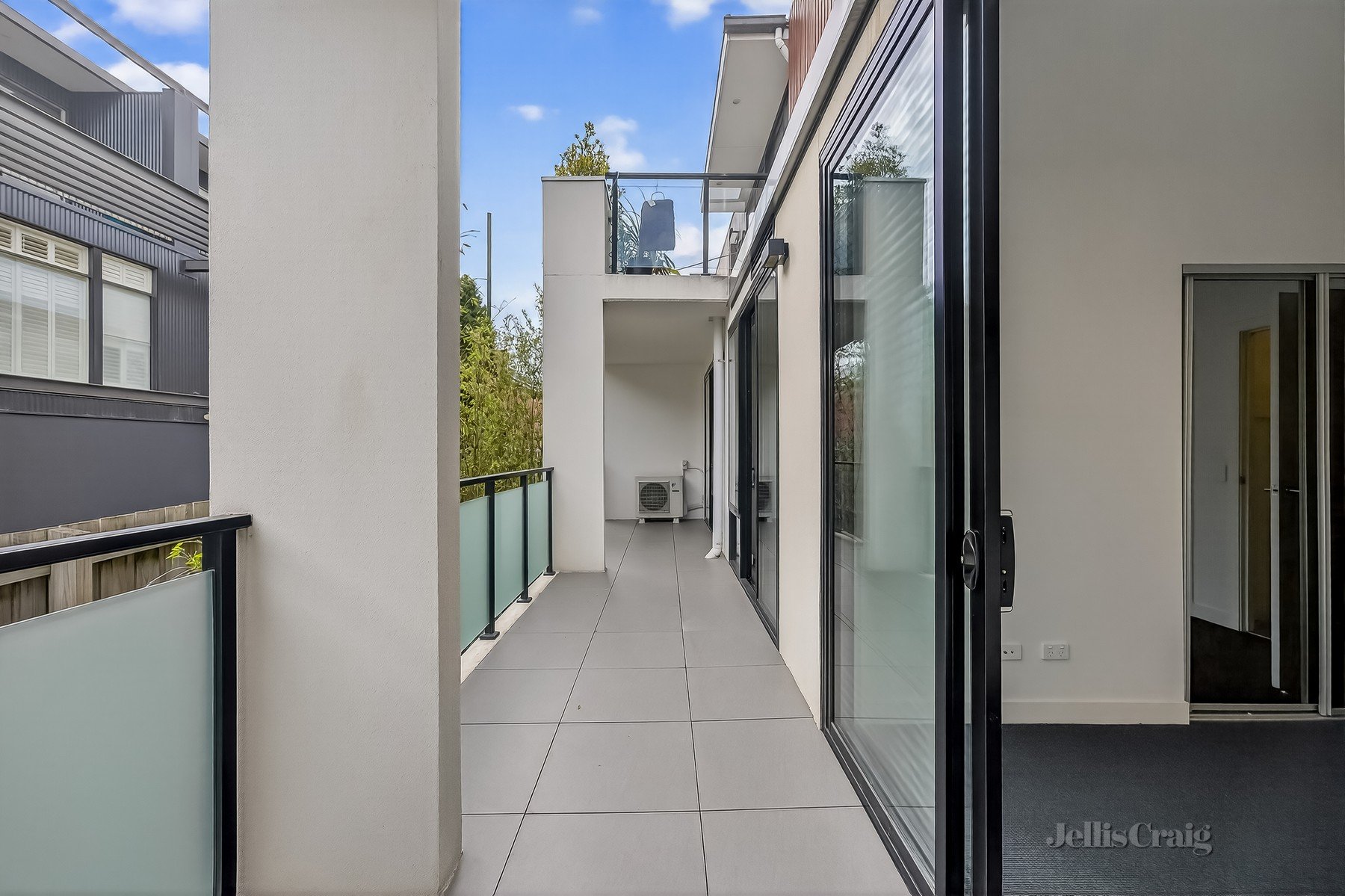 110/1A Campbell Grove, Northcote image 7