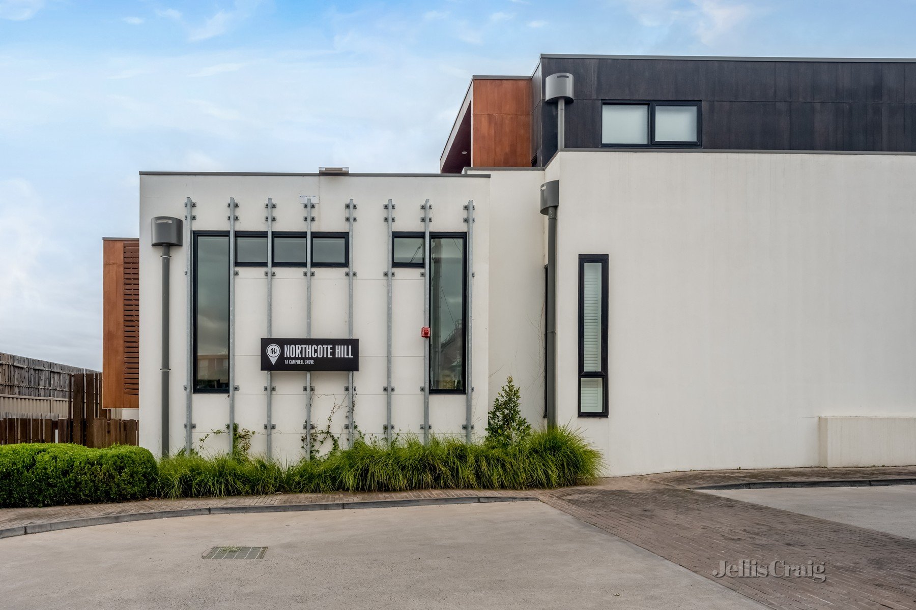 110/1A Campbell Grove, Northcote image 8