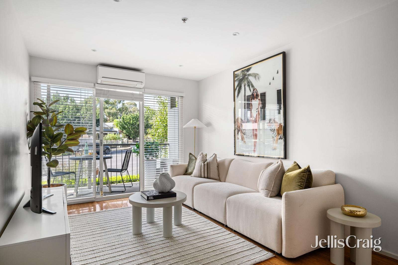 1/102 Camberwell Road, Hawthorn&nbsp;East image 1