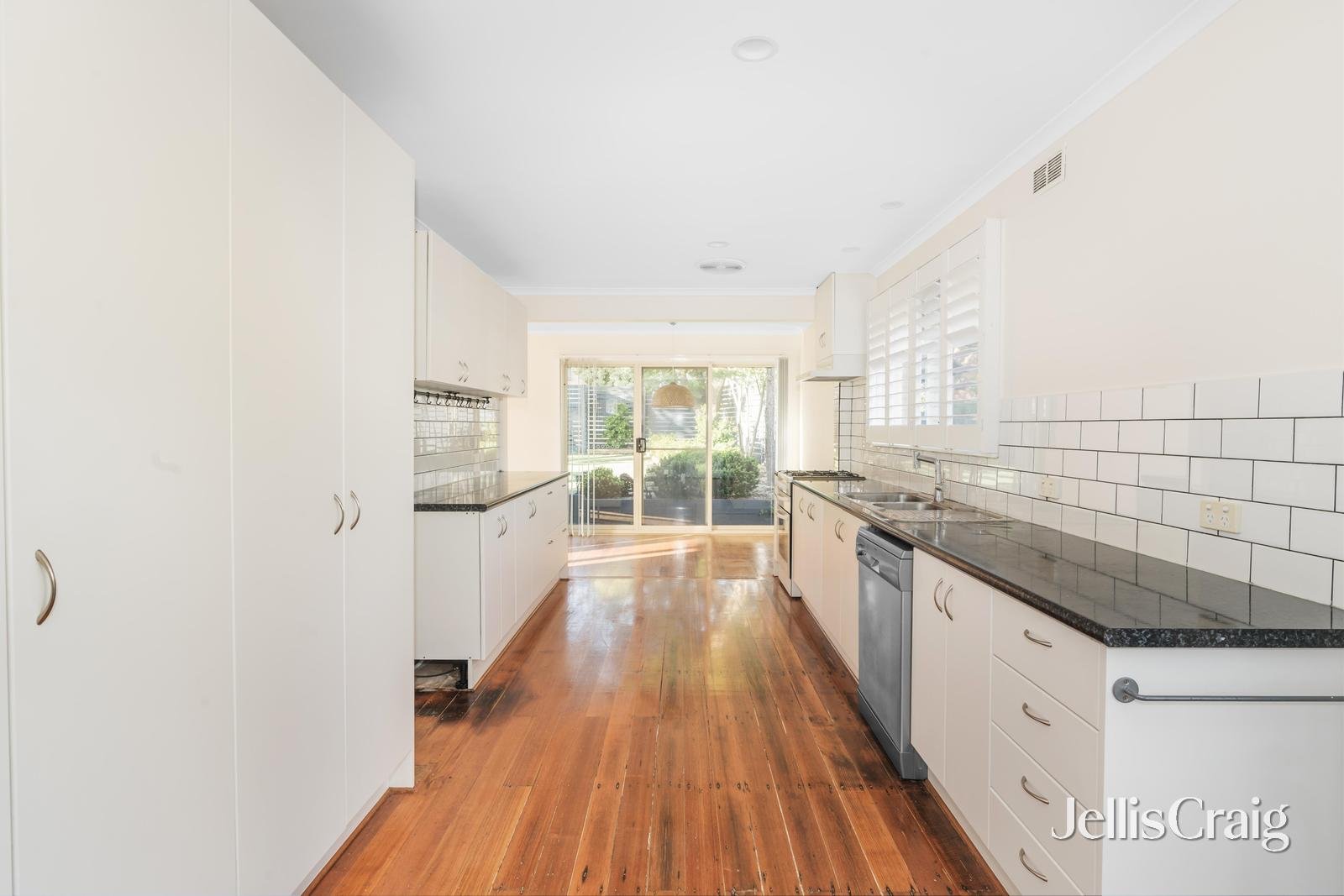 1/102 Harborne Street, Macleod image 4