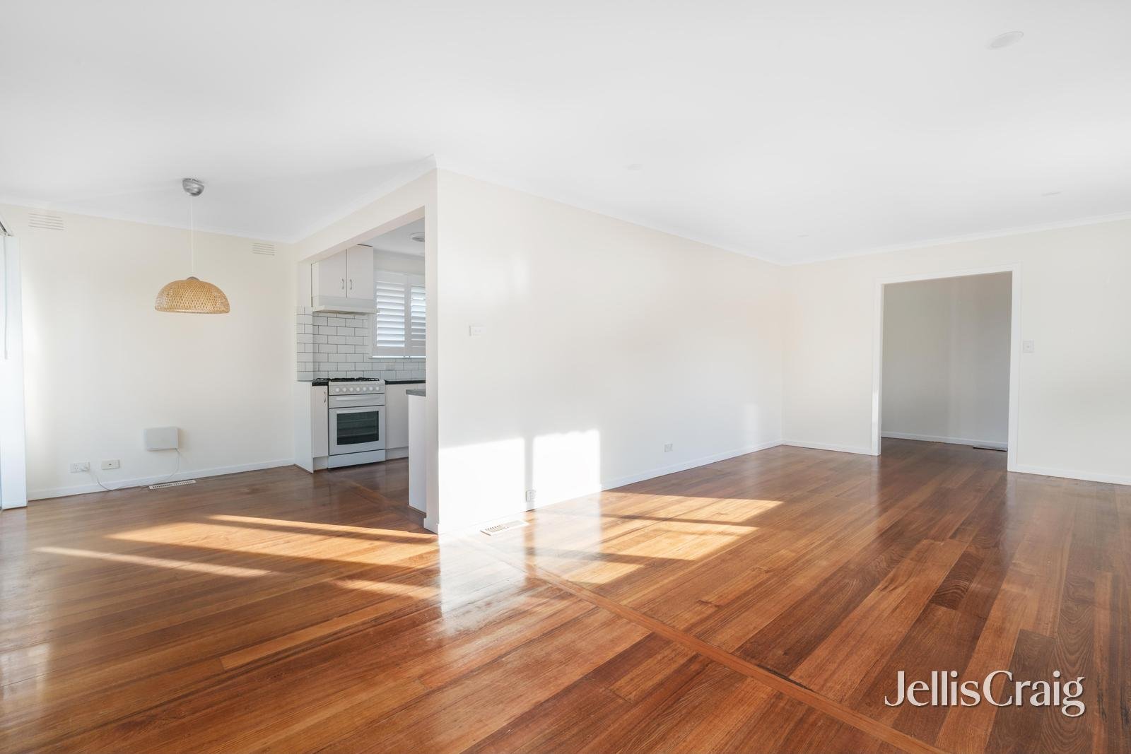 1/102 Harborne Street, Macleod image 7