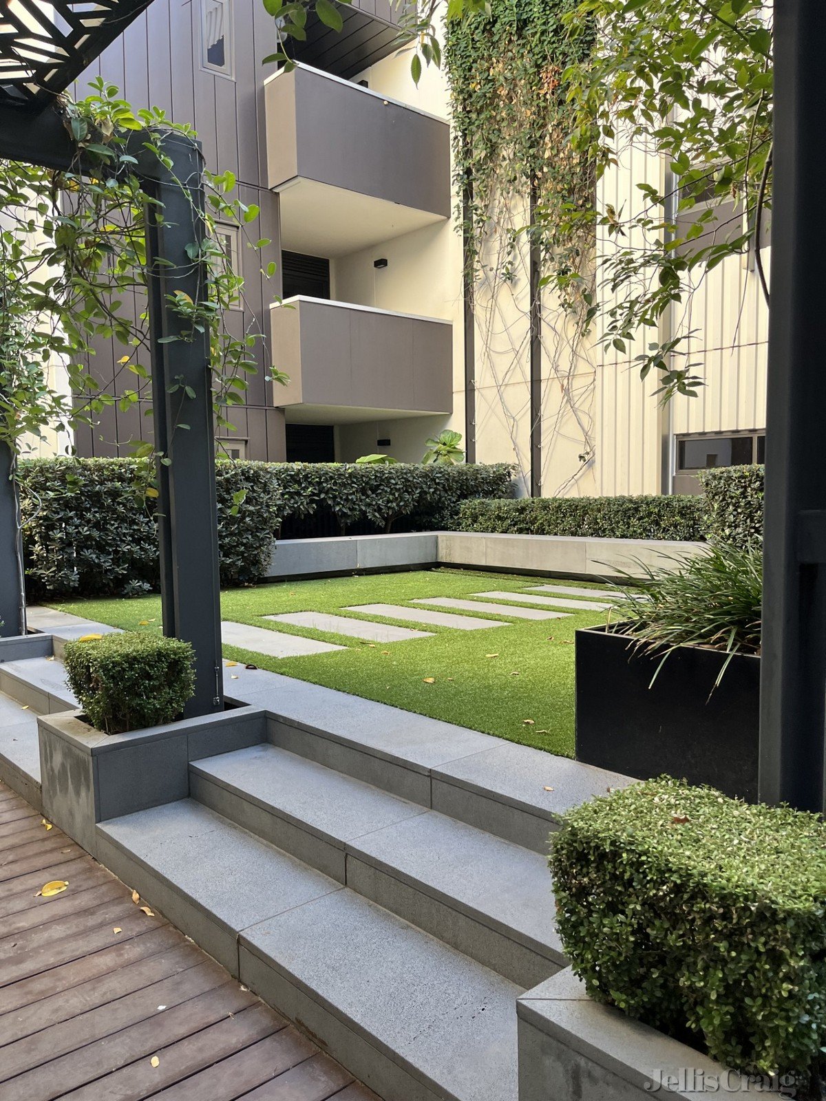 110/2 Hobson Street, South Yarra image 8