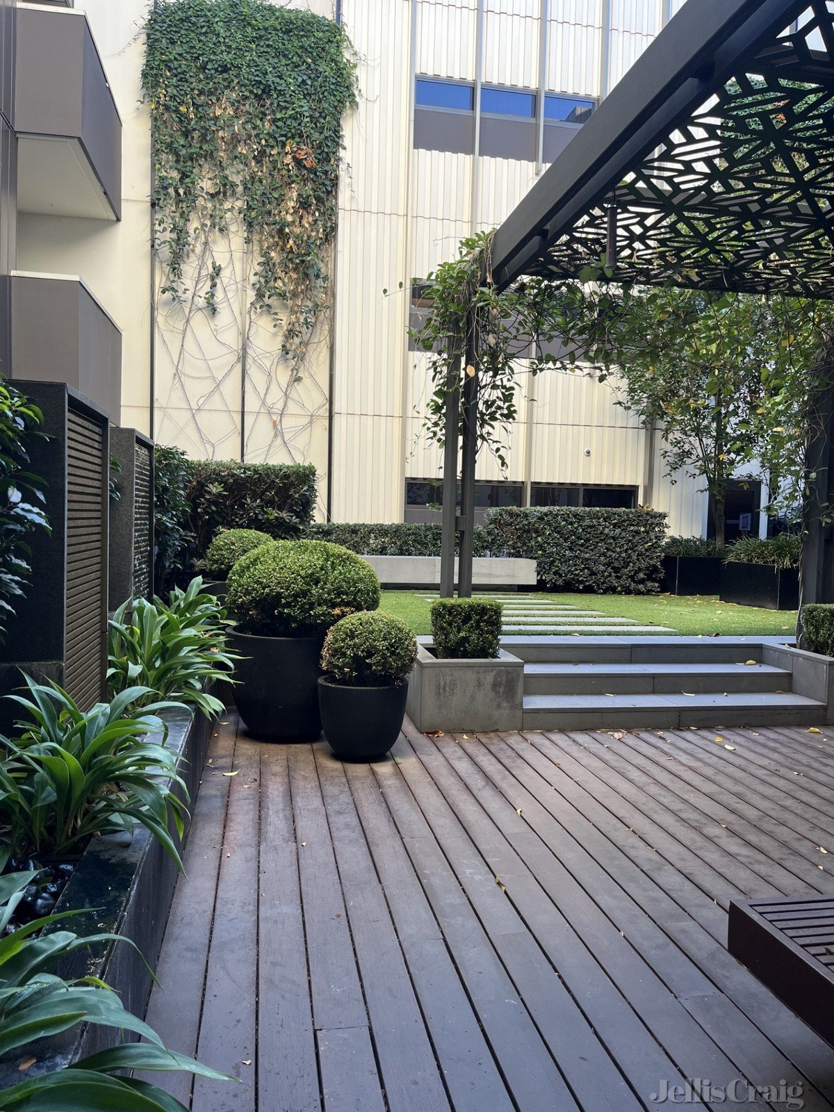 110/2 Hobson Street, South Yarra image 7
