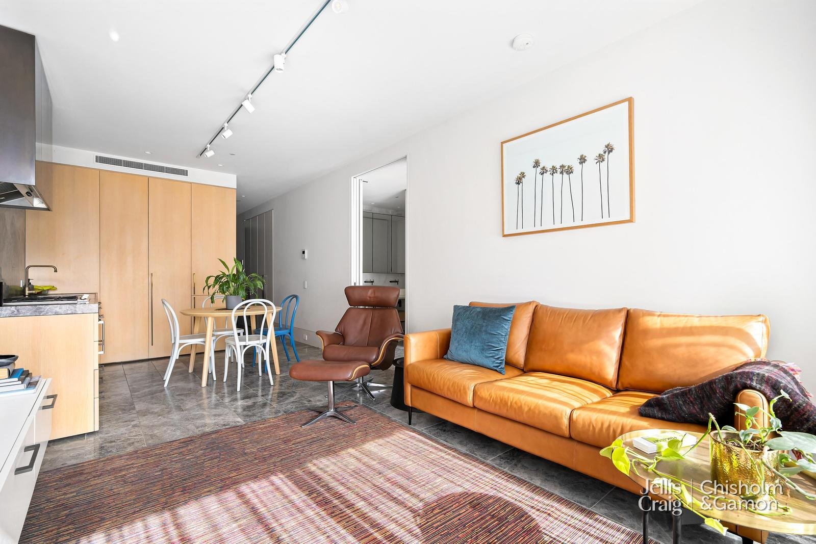 110/2 Pine Avenue, Elwood image 7