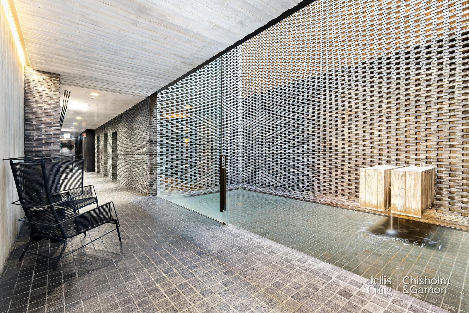 110/2 Pine Avenue, Elwood image 13