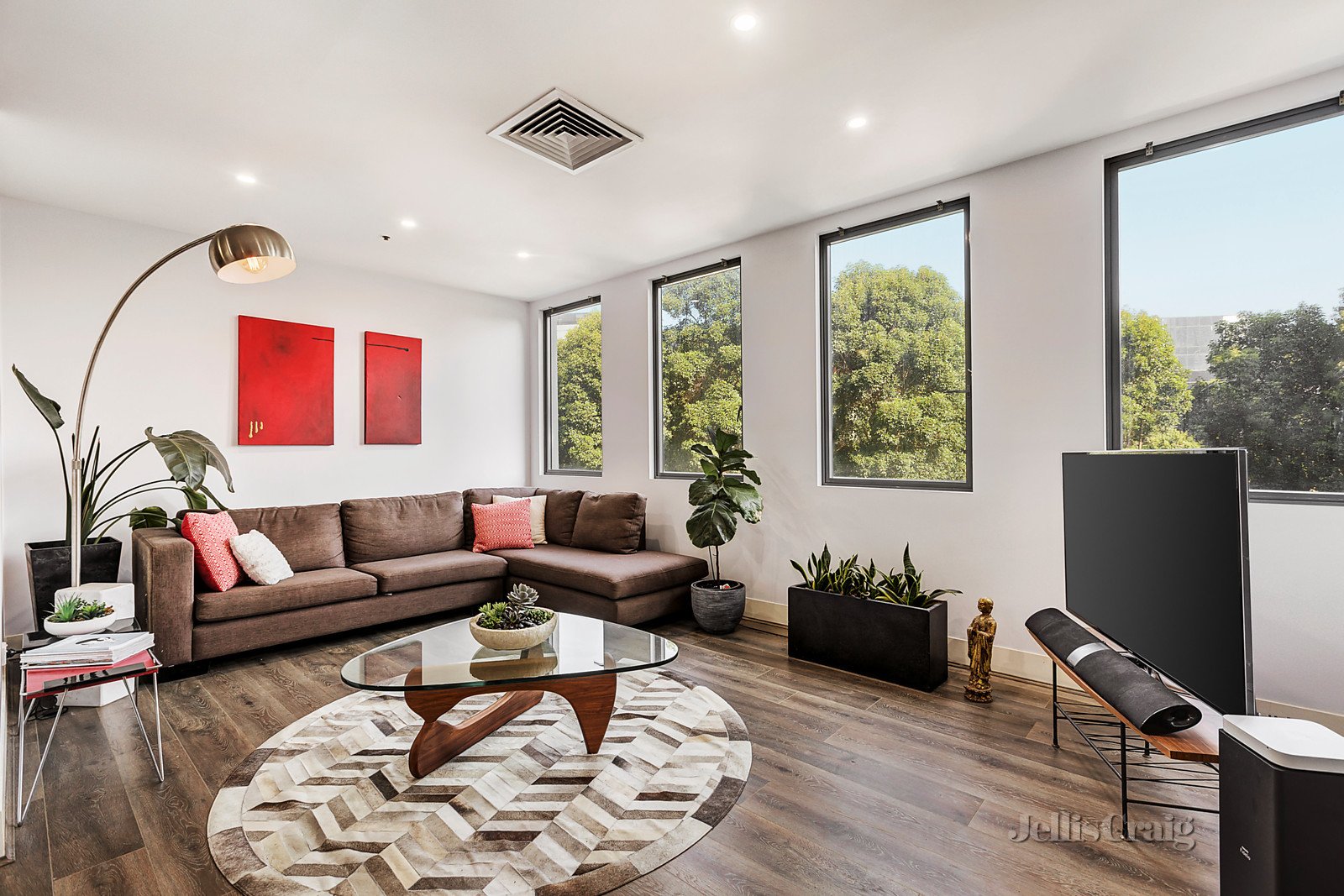 110/221 Sturt Street, Southbank image 1