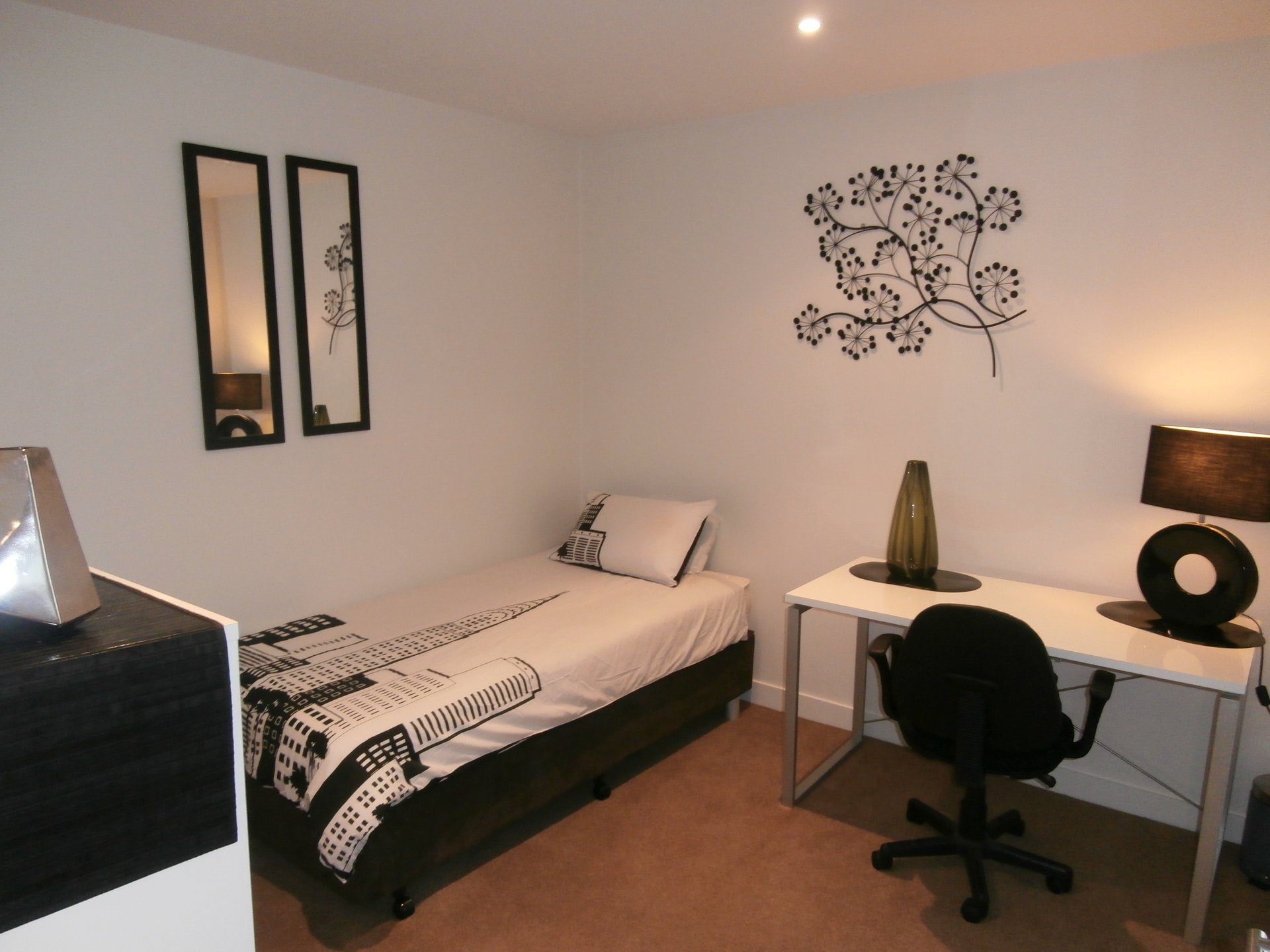 Apartment Lease 110 / 232242 Rouse Street PORT MELBOURNE, VIC 3207 Conquest Estate Agency