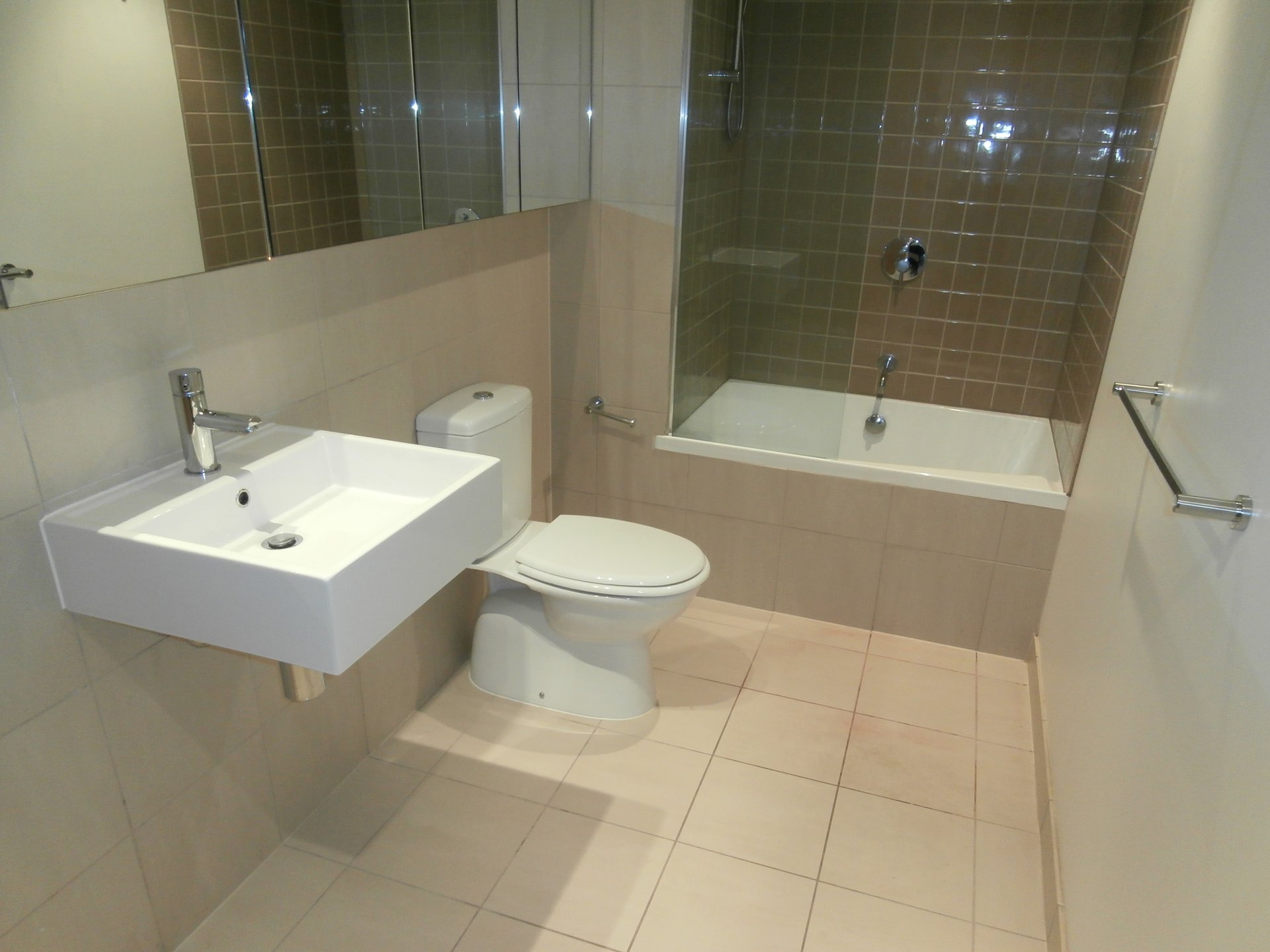 Apartment Lease 110 / 232242 Rouse Street PORT MELBOURNE, VIC 3207 Conquest Estate Agency