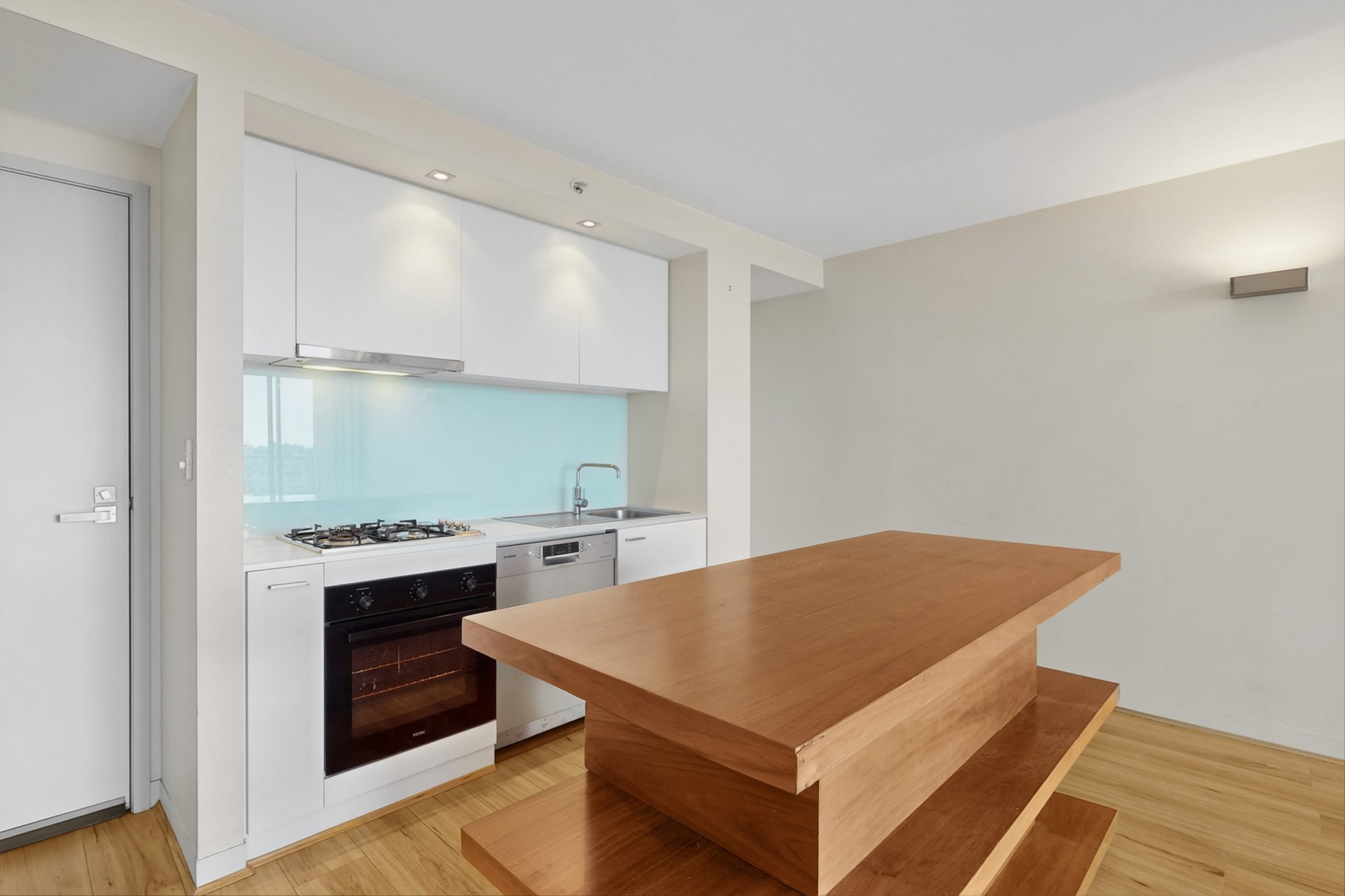 1102/377 Burwood Road, Hawthorn image 4