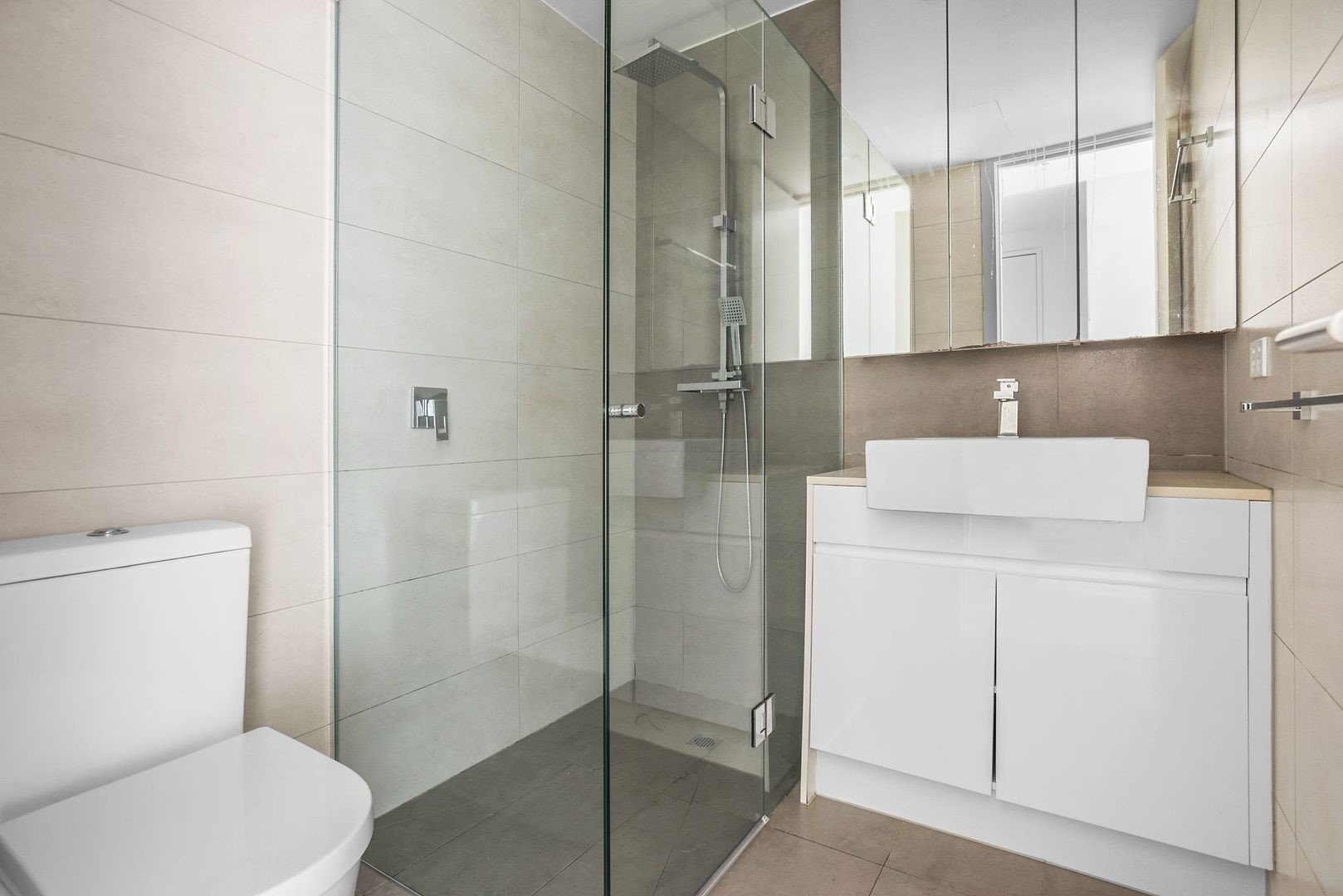 Property Gallery Thumbnail 4