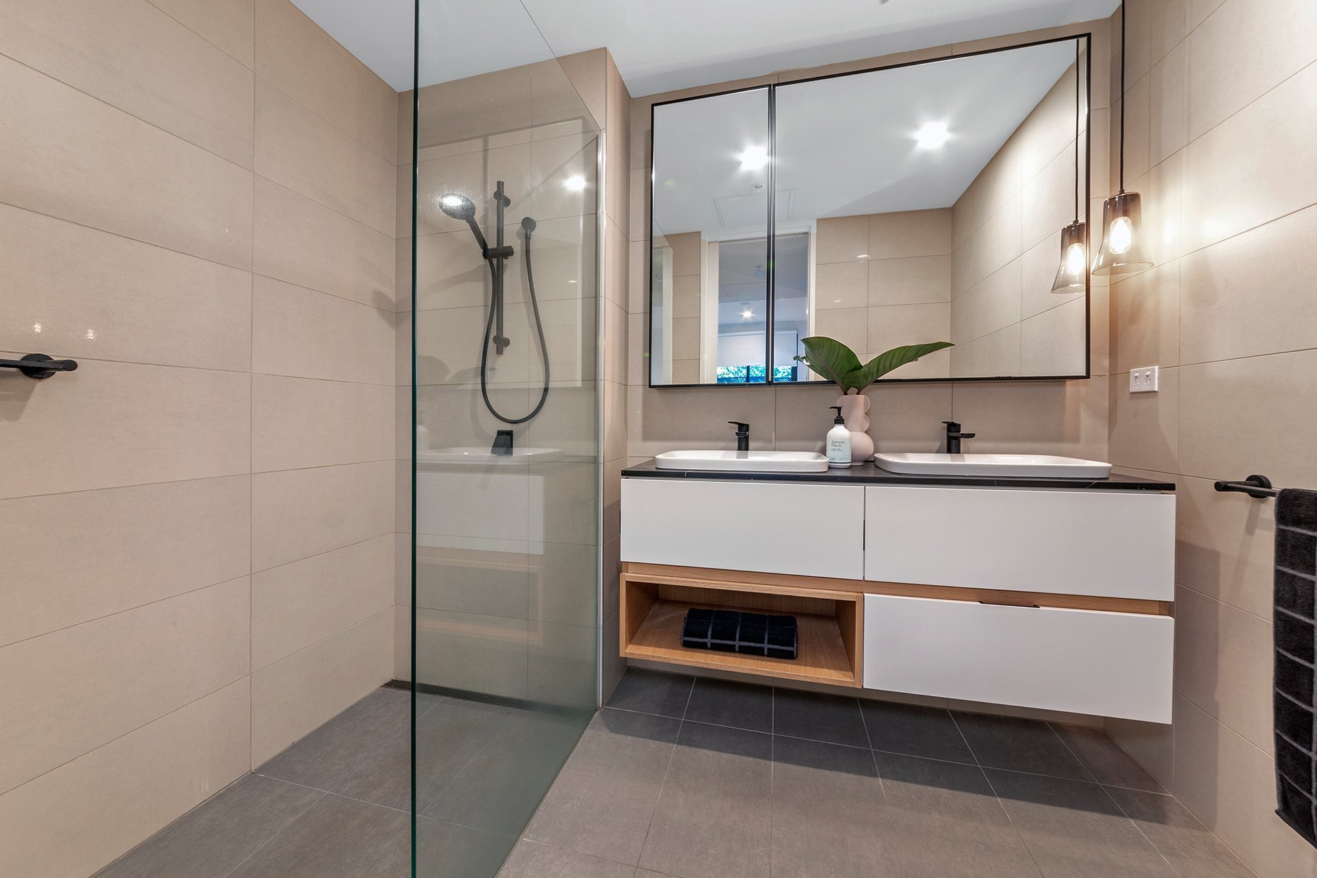 110 / 26 Warleigh Grove BRIGHTON