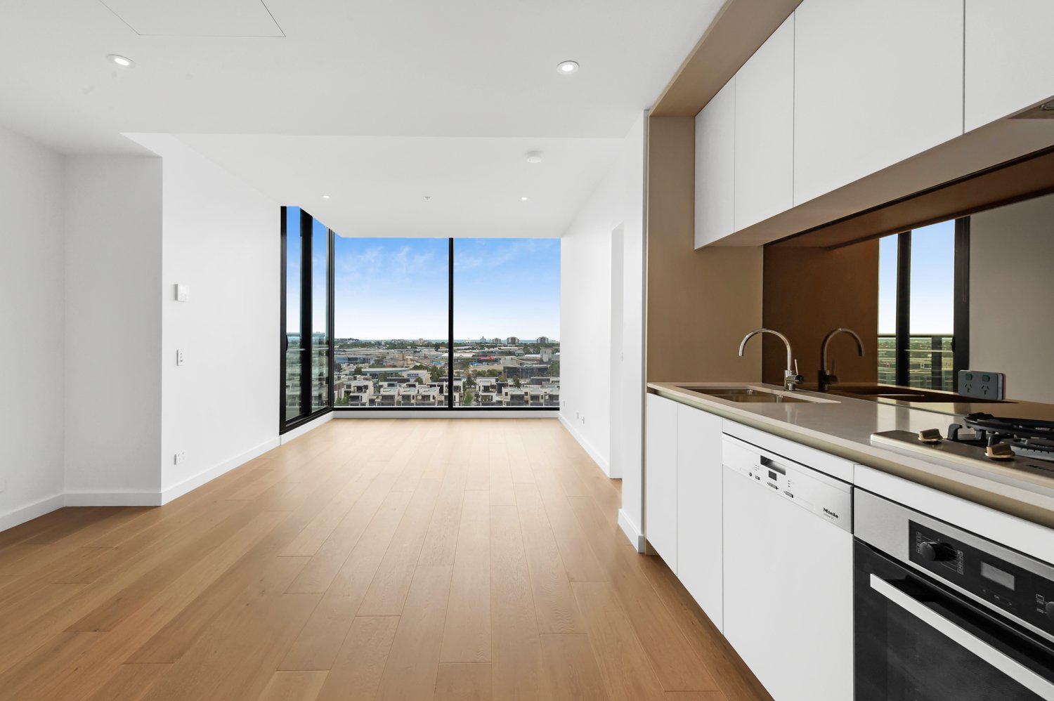 1102/915 Collins Street, Docklands VIC 3008