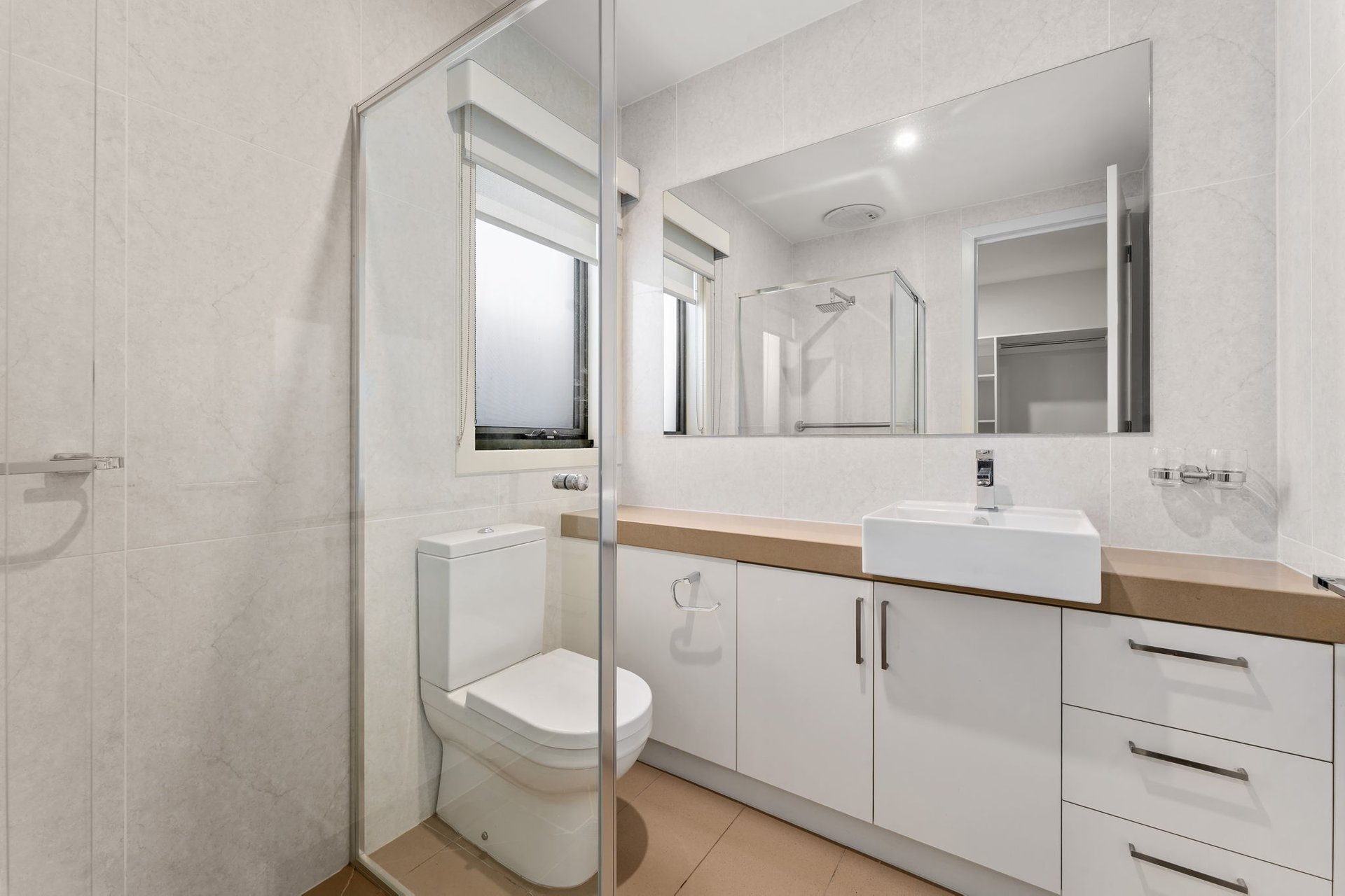 1/103 Church Road, Doncaster image 6