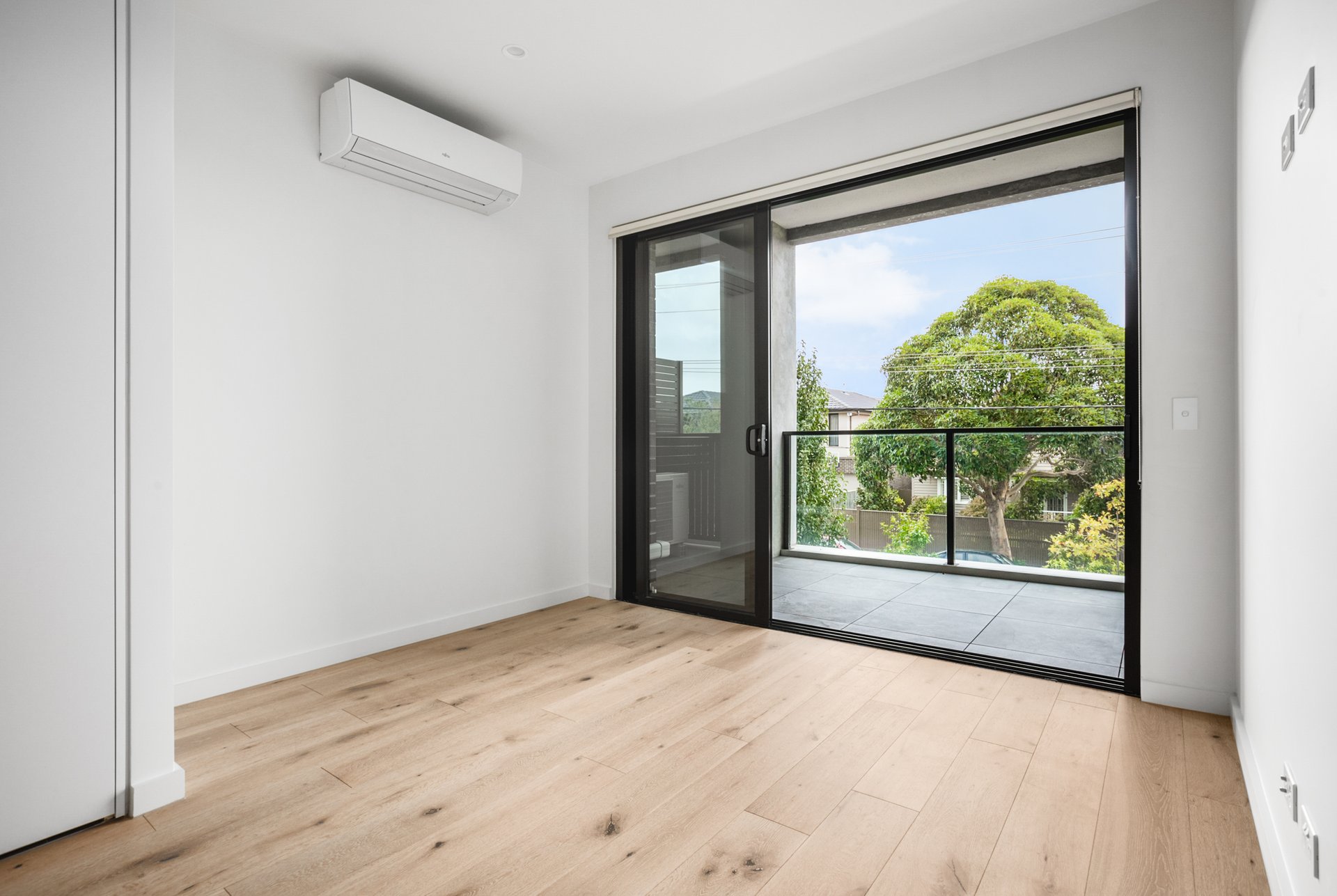 Property Gallery Thumbnail 2