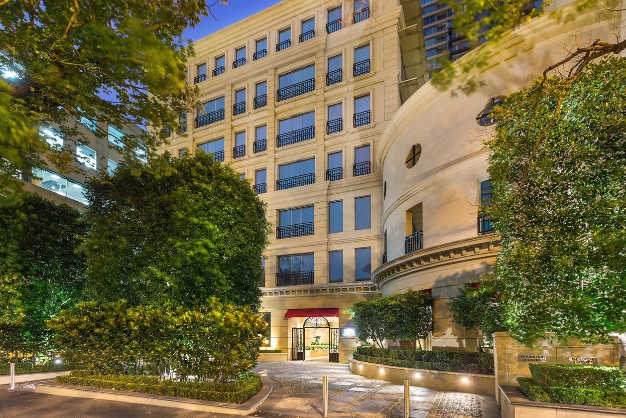 1103/368 St Kilda Road, Melbourne image 1