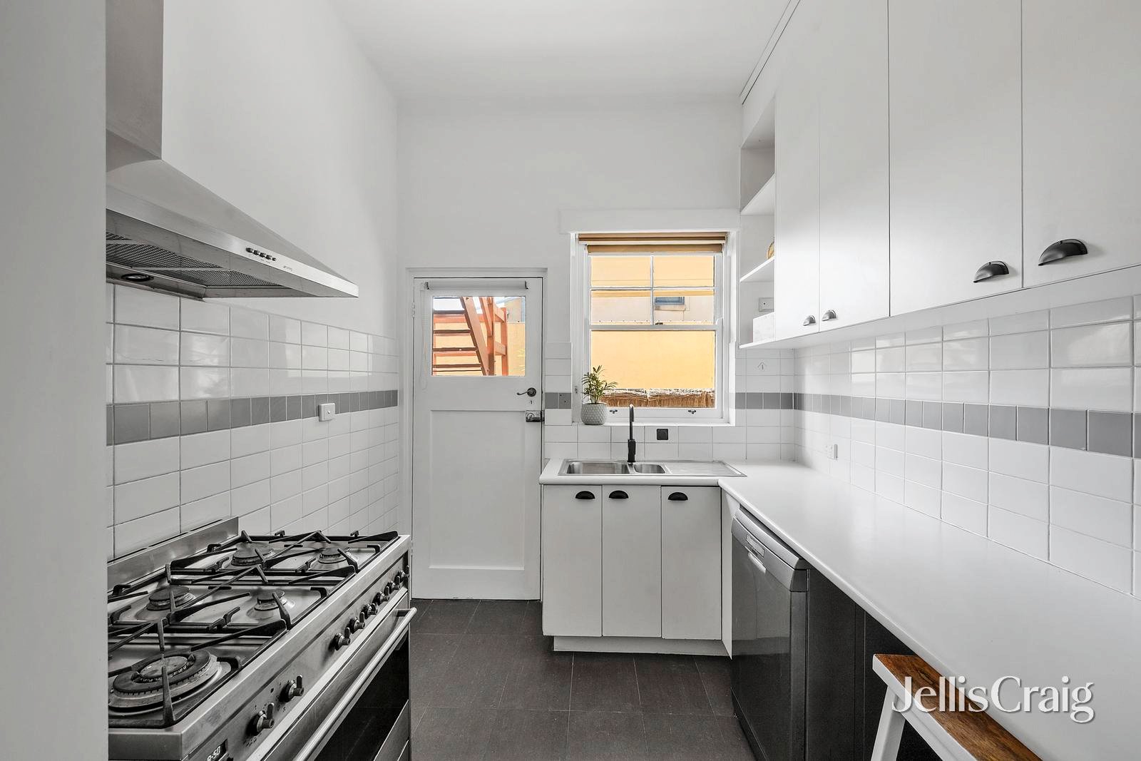 1/104 Esplanade, Williamstown image 7