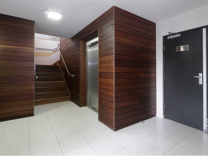 Property Gallery Thumbnail 8