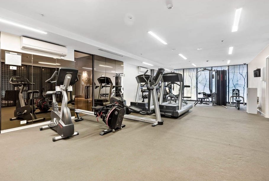 Property Gallery Thumbnail 11