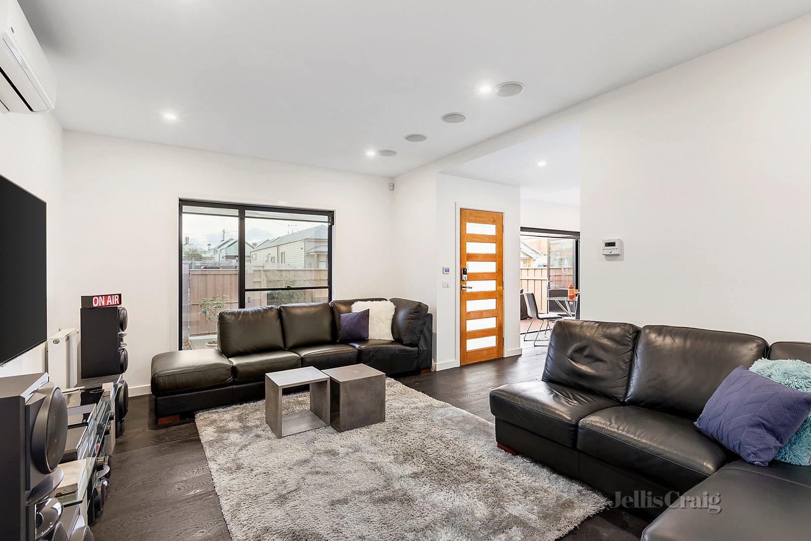 1/105 Arthurton Road, Northcote image 5